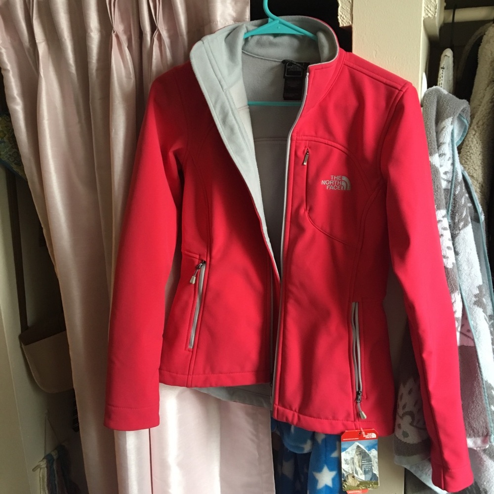 🦋 North face women’s Apex Bionic Jacket 🦋